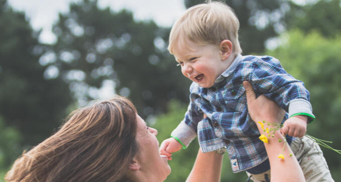 Lincoln Natural Newborn Lifetsyle Photography